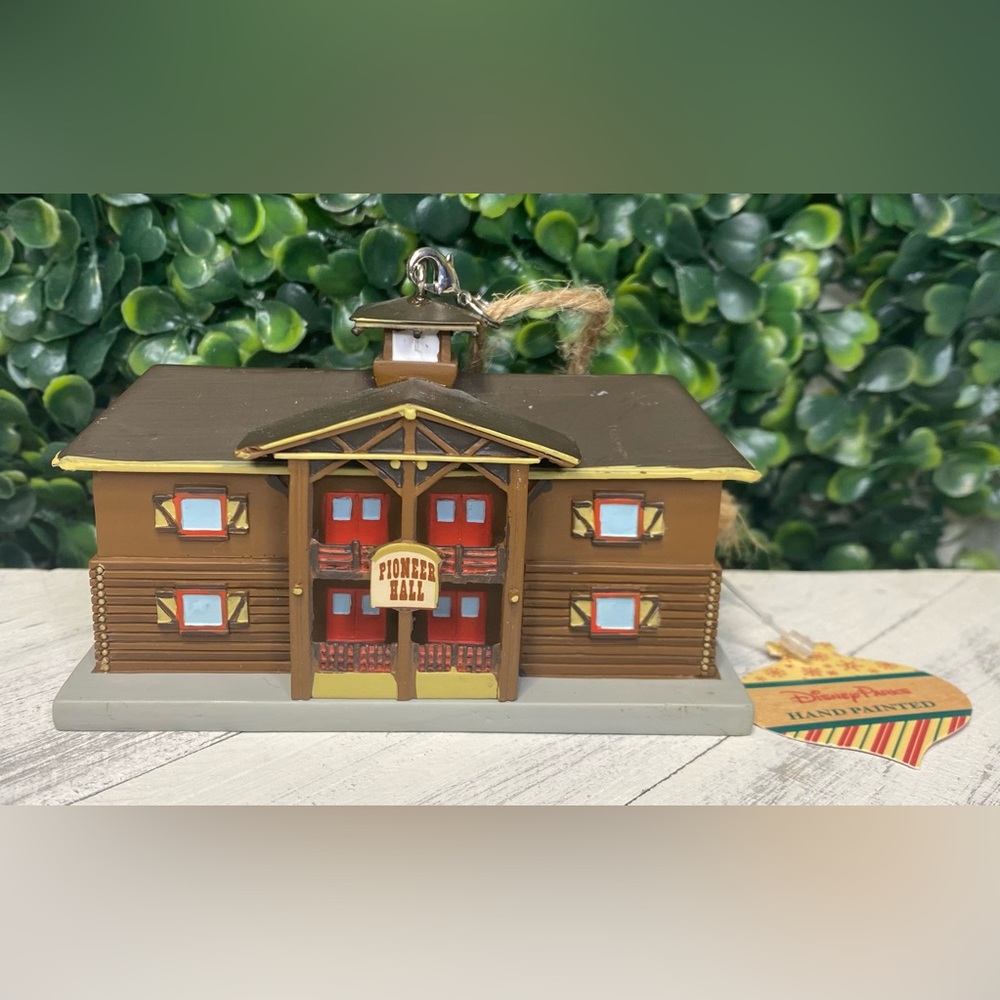 Disney Parks Fort Wilderness Pioneer Hall Christmas Building Ornament NEW *READ*